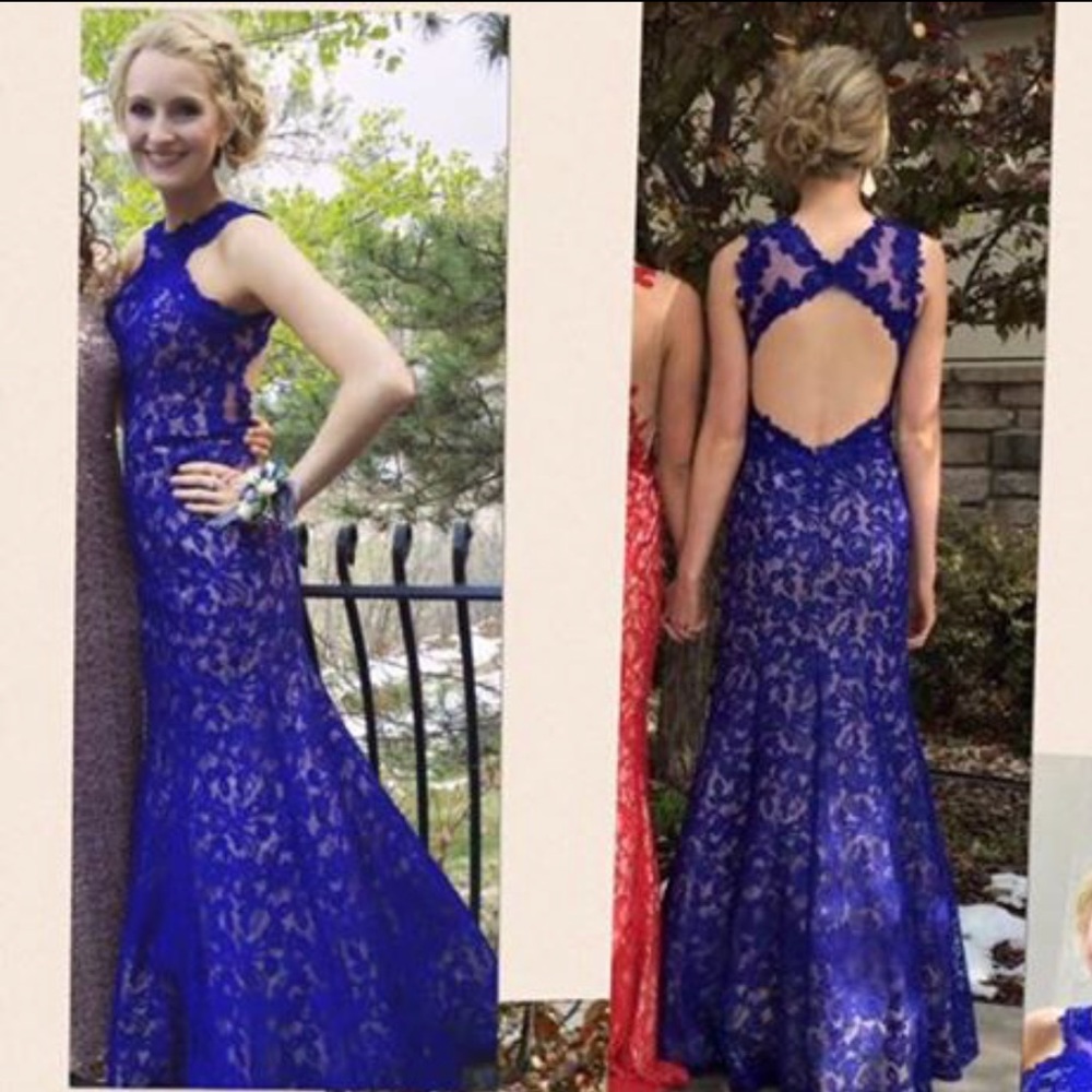 La femme lace gown/prom dress